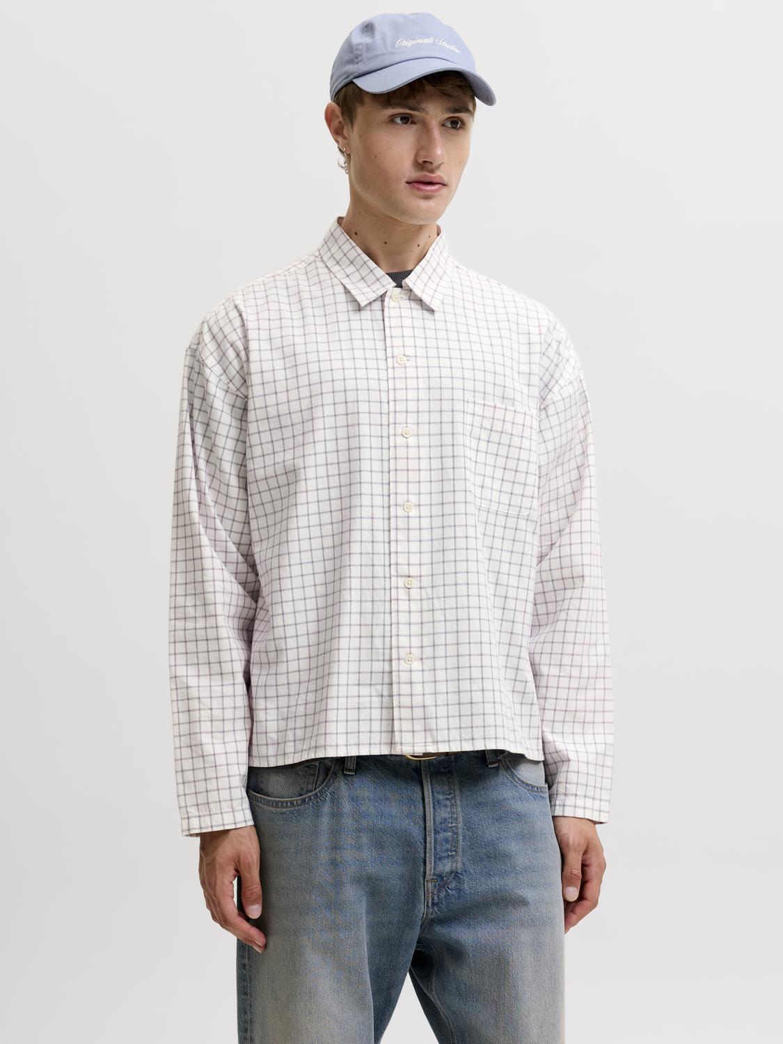 model_shot-front